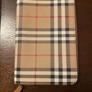 Burberry vantage check canvas and leather travel wallet